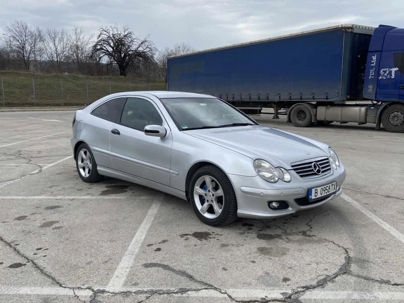 Mercedes-Benz C 200, снимка 3 - Автомобили и джипове - 47488096