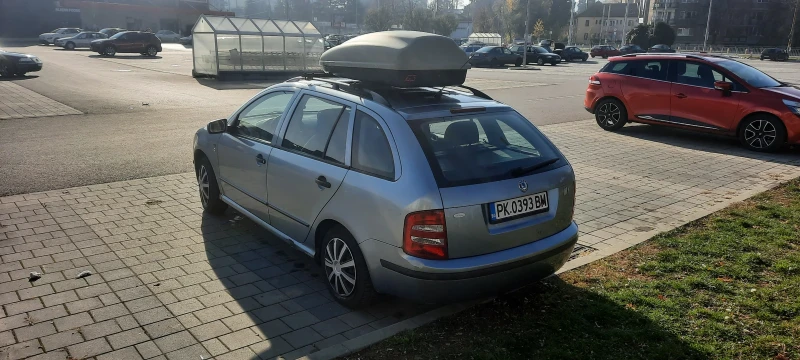 Skoda Fabia, снимка 5 - Автомобили и джипове - 48002709