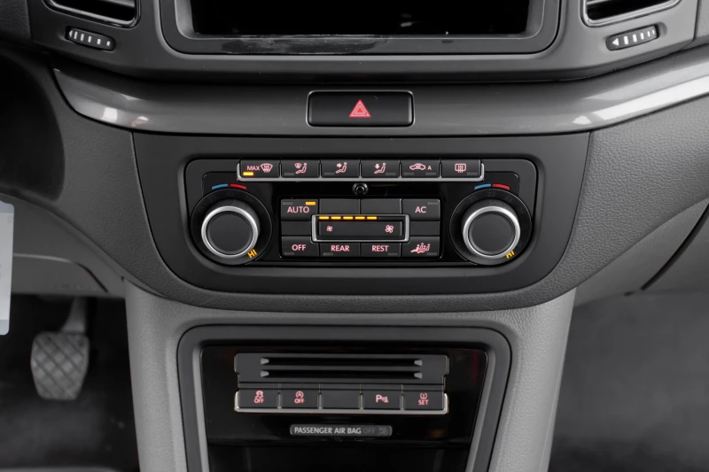 Seat Alhambra 2.0 TDI - ECOMOTIVE - 6+ 1 - 140 кс., снимка 17 - Автомобили и джипове - 49350249