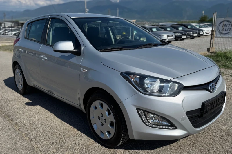 Hyundai I20, снимка 3 - Автомобили и джипове - 52558032