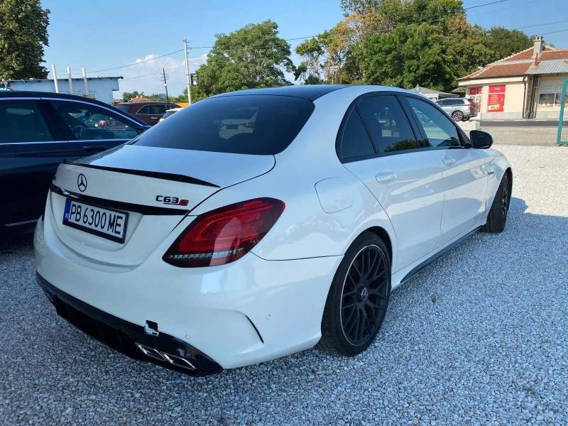 Mercedes-Benz C 63 AMG FACELIFT ОБСЛУЖЕН РЕАЛНИ КМ, снимка 4 - Автомобили и джипове - 51353881