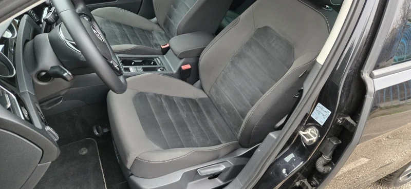 VW Golf 88 хил.км 1.6TDI, снимка 9 - Автомобили и джипове - 52518729