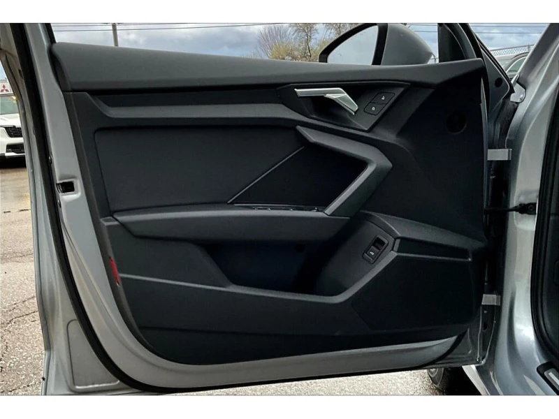 Audi A3 * Komfort quattro | AWD | Leather | Turbo | Carpla, снимка 2 - Автомобили и джипове - 52726354