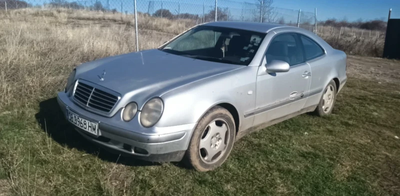 Mercedes-Benz CLK, снимка 3 - Автомобили и джипове - 52751363