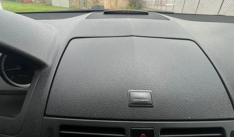 Mercedes-Benz C 220 2.2, снимка 5 - Автомобили и джипове - 52809376