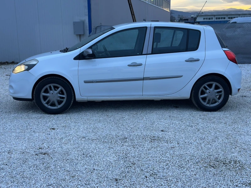 Renault Clio ГАЗ | FACELIFT | НАВИГАЦИЯ | РЕГИСТРИРАНА, снимка 3 - Автомобили и джипове - 53261250
