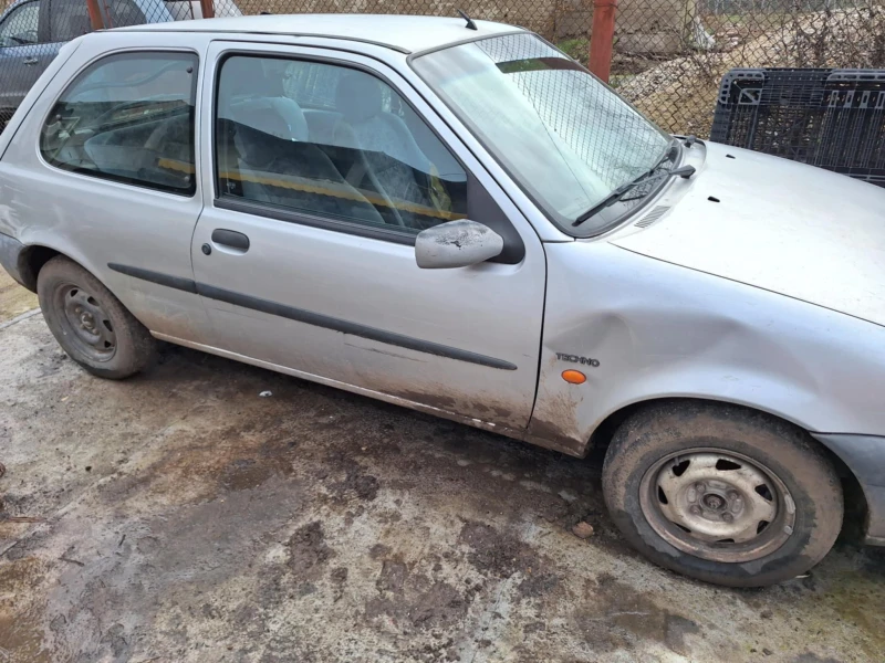 Ford Fiesta, снимка 2 - Автомобили и джипове - 53490329