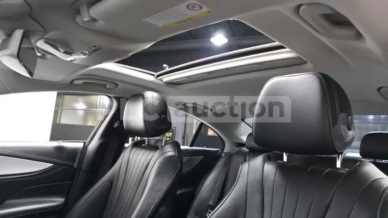 Mercedes-Benz CLS 400 d 4matic| BURMESTER| HEAD-UP| ОБДУХ| DISTRONIC, снимка 9 - Автомобили и джипове - 54484951