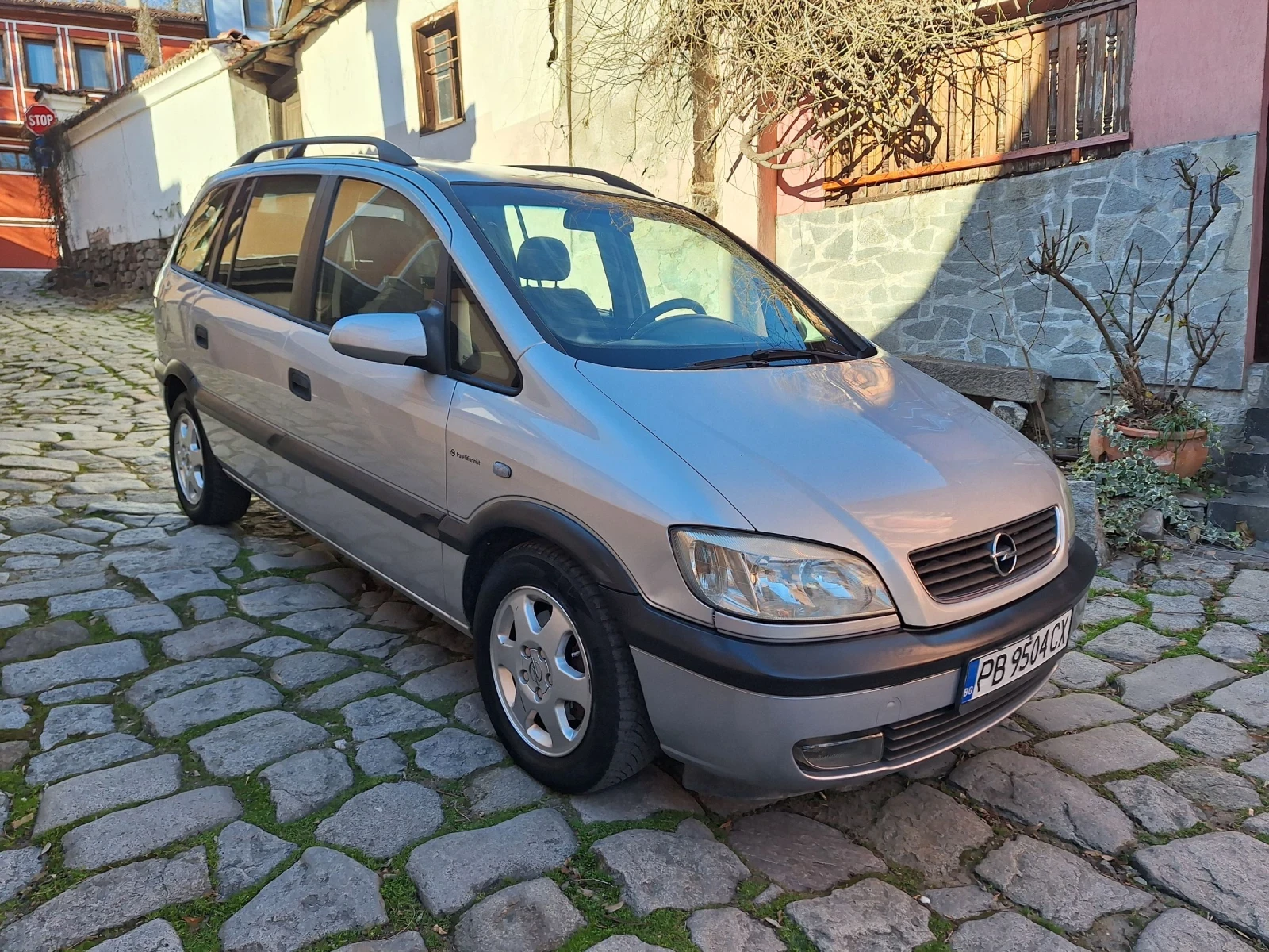 Opel Zafira 1.8 газ бензин 7 местен , снимка 1