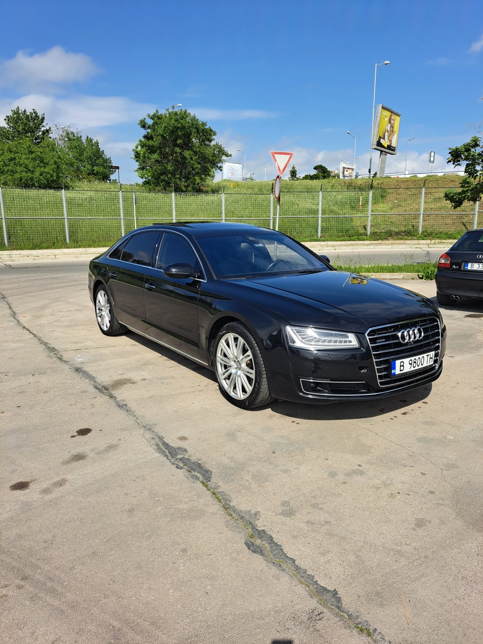 Audi A8 AUDI A8 4.2L KERAMIKA - изображение 2