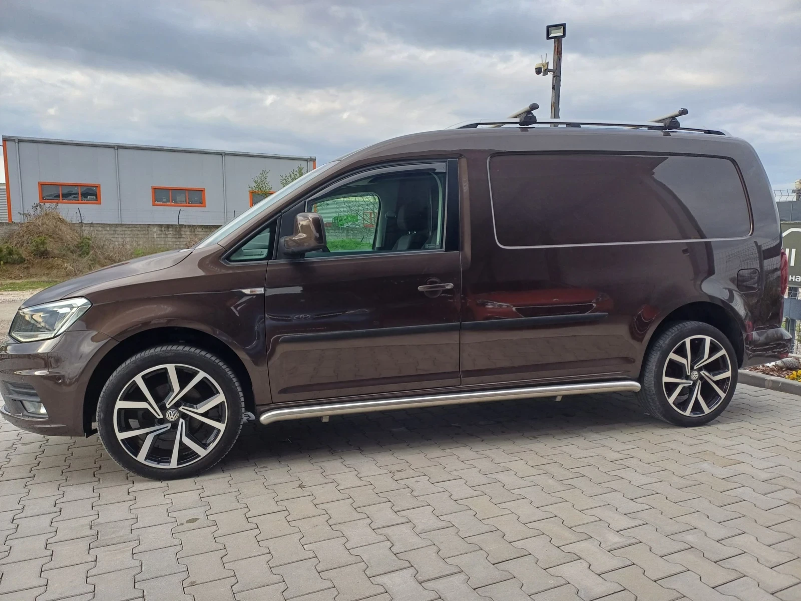 VW Caddy 2.0TDI* * Automat* * maxi* * Led ЛИЗИНГ  - изображение 5