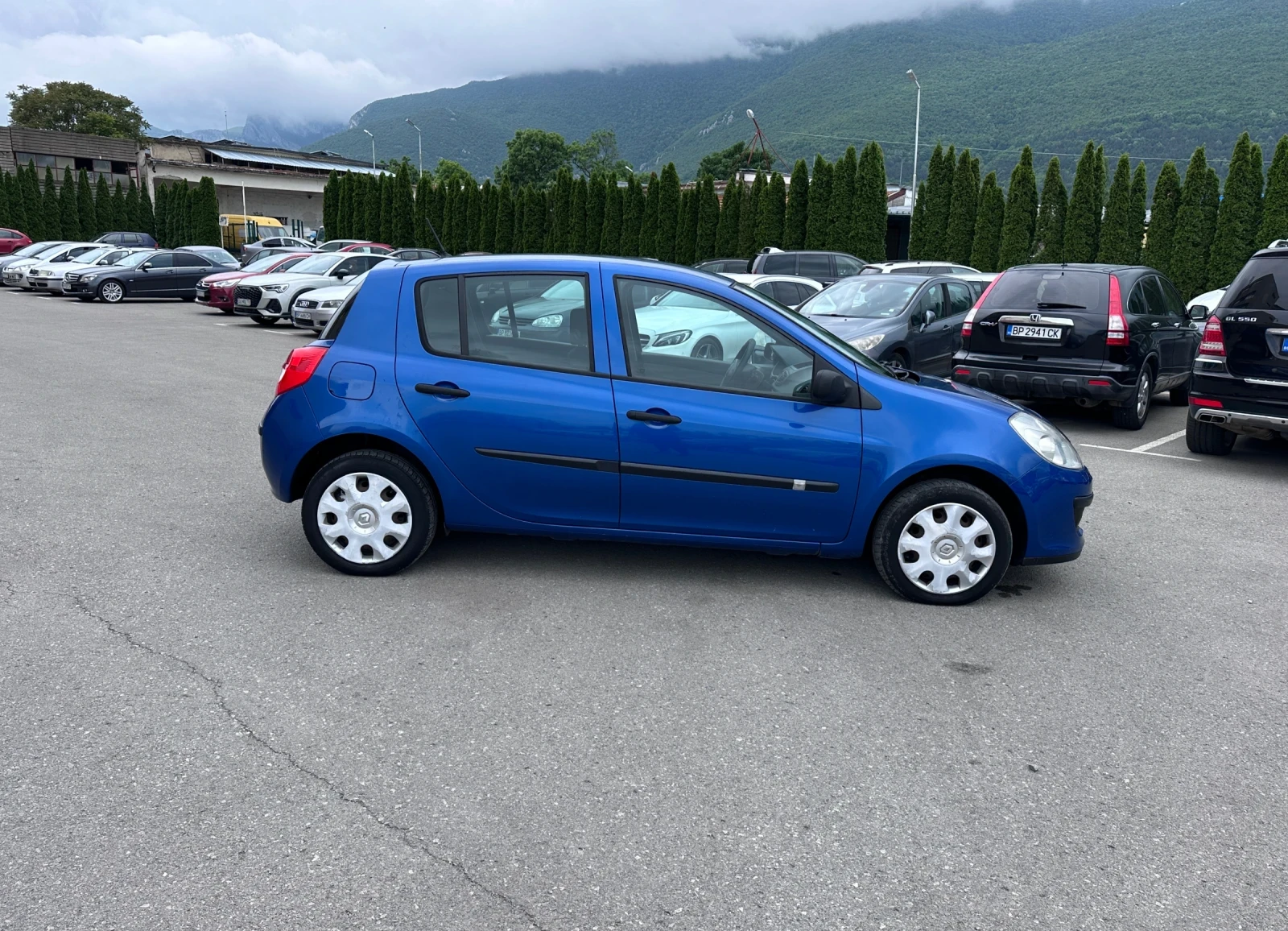Renault Clio 1.2i - КЛИМАТИК - изображение 4