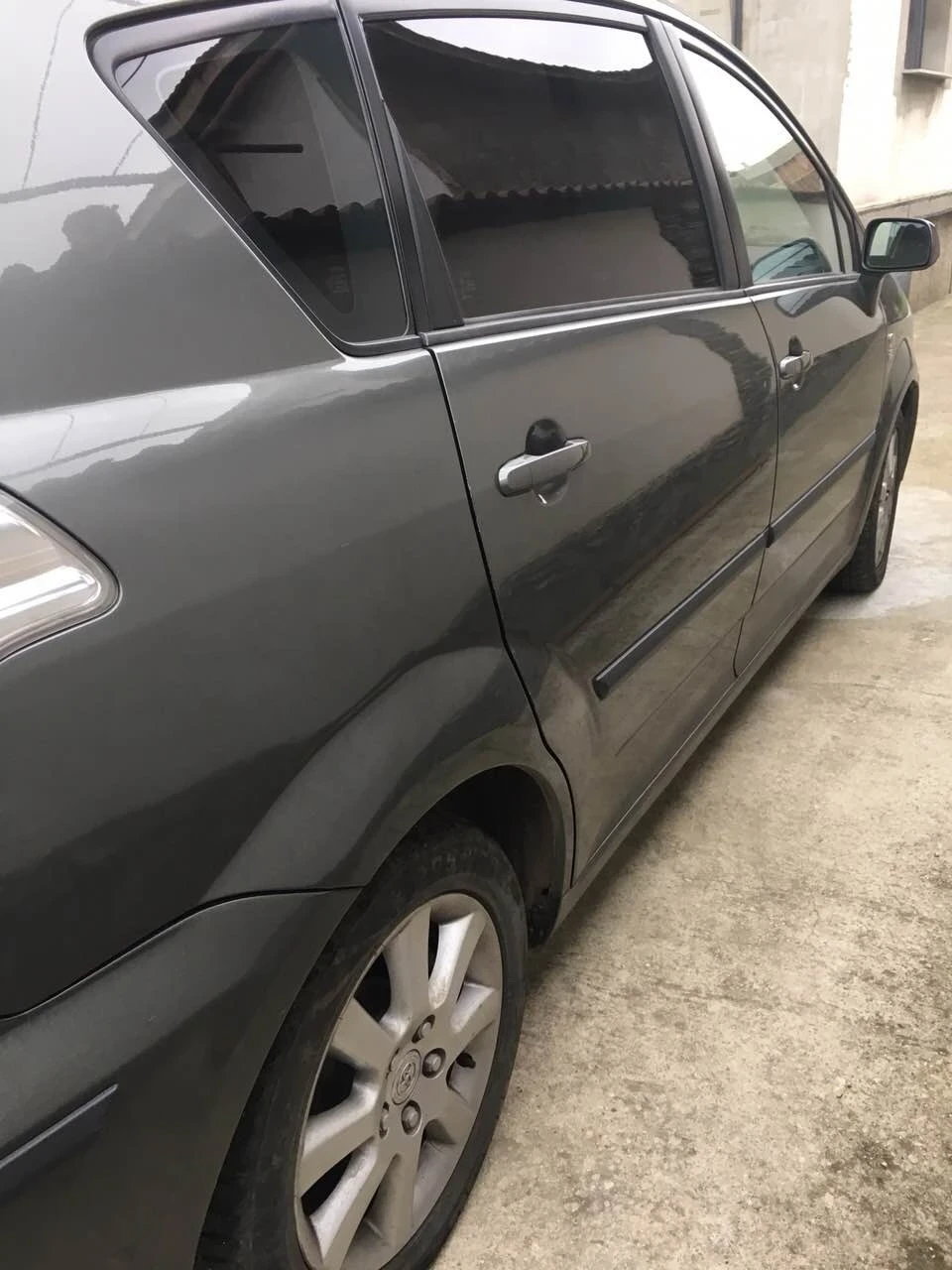 Toyota Corolla verso  - изображение 6