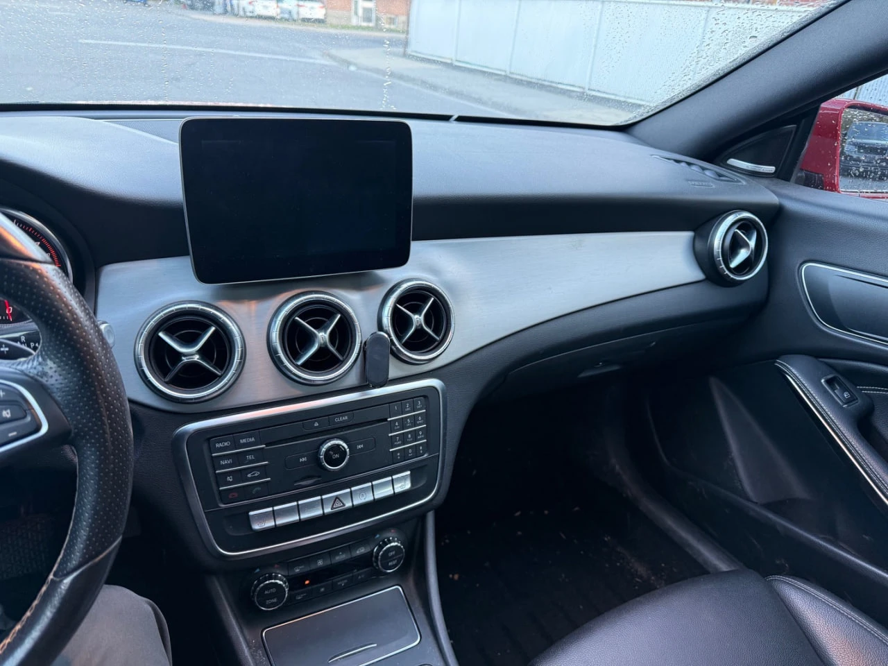 Mercedes-Benz CLA 250 4MATIC* AMG-Line* Facelift* H/K* LED* Подгрев* Пан - изображение 8