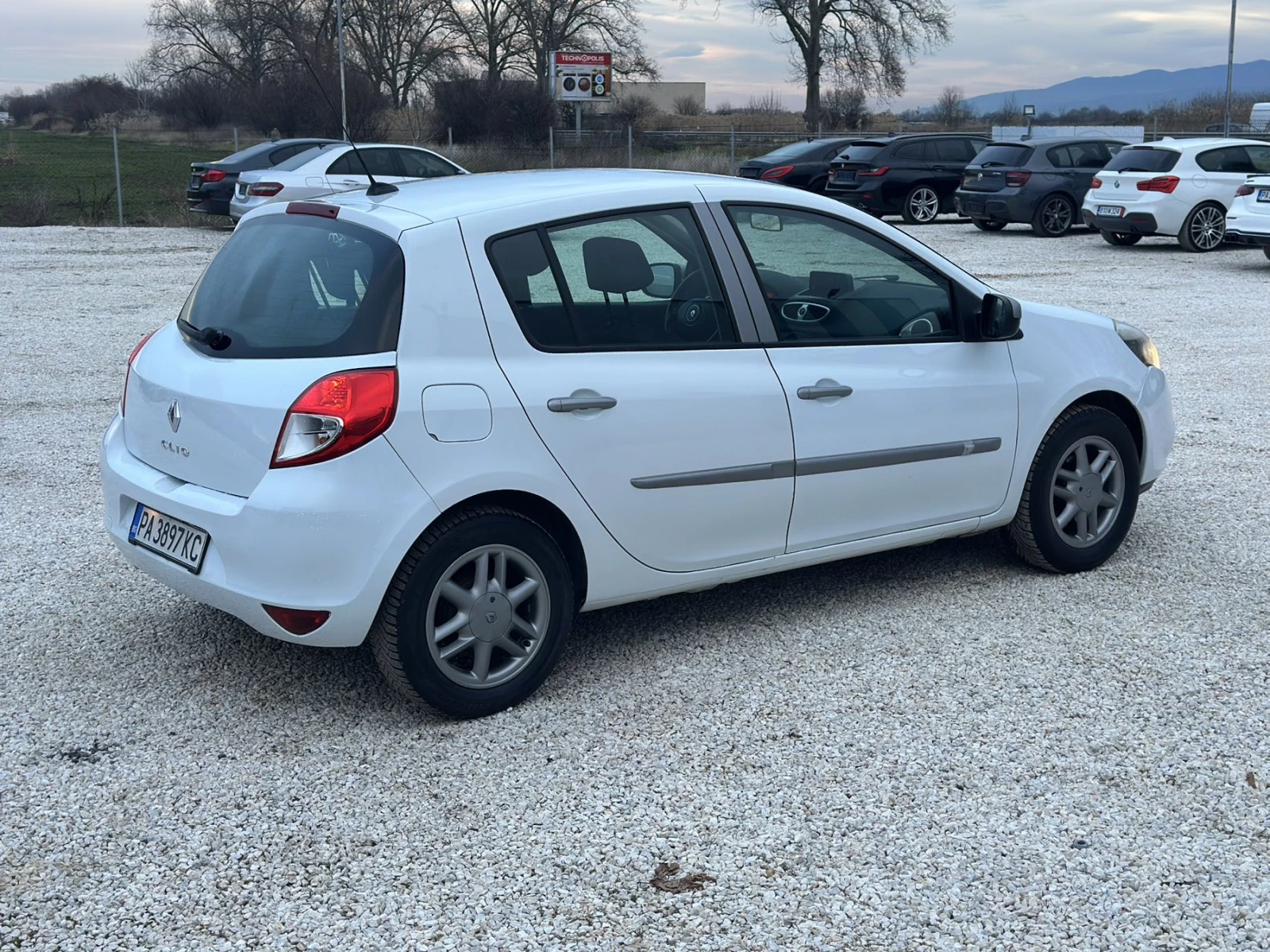 Renault Clio ГАЗ | FACELIFT | НАВИГАЦИЯ | РЕГИСТРИРАНА - изображение 6