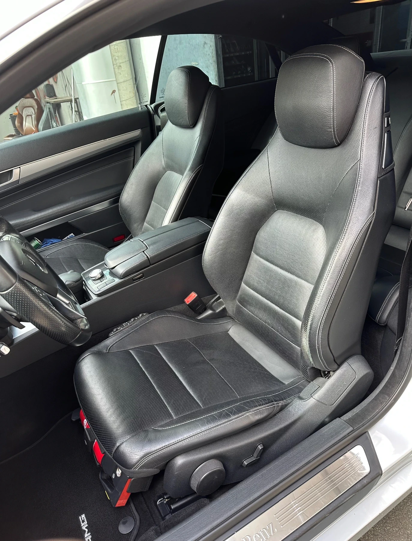 Mercedes-Benz E 350  AMG-пакет - изображение 9