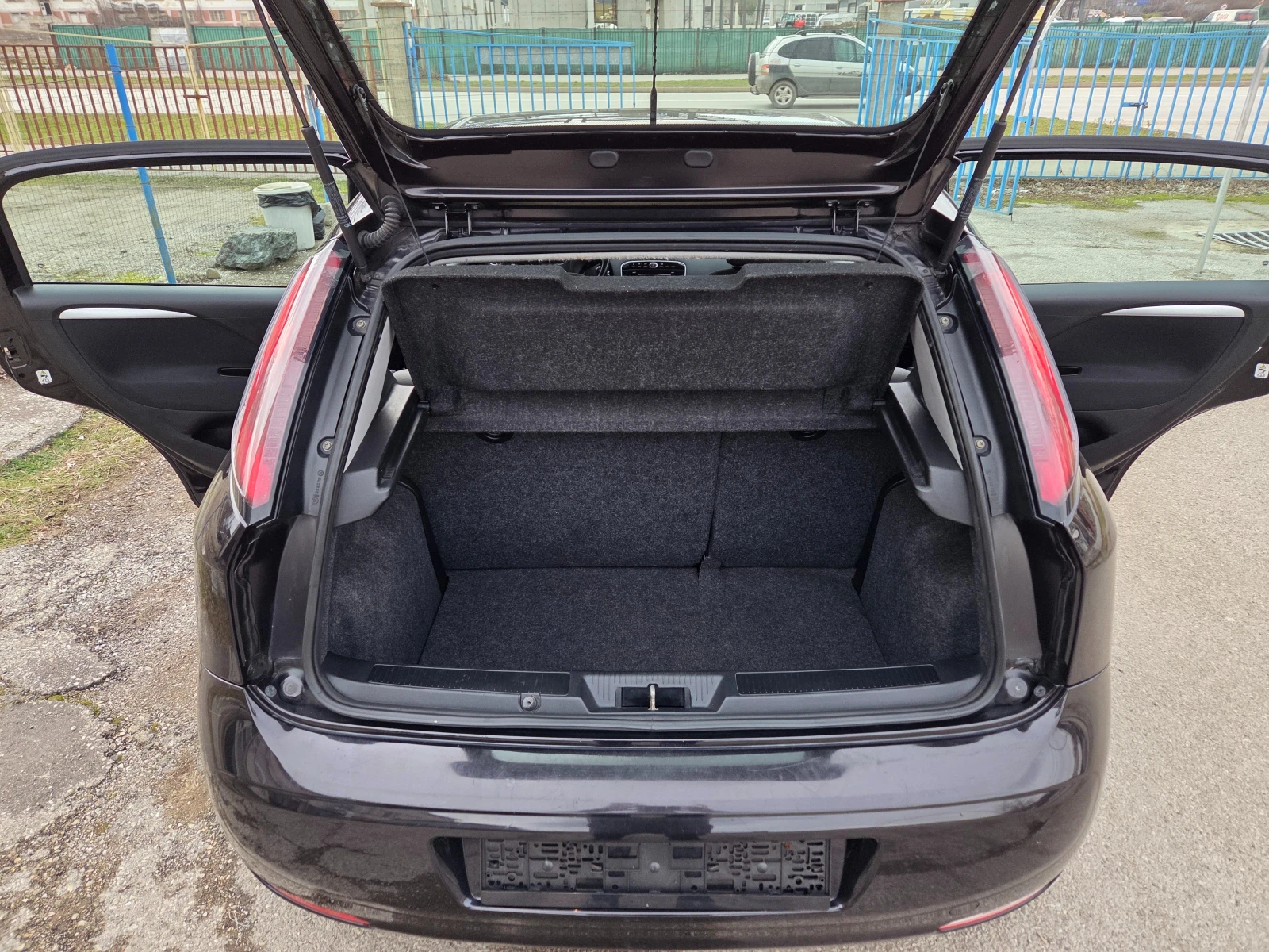 Fiat Punto EVO Comfort 1.2i 8V-70Hp E5 Start Stop Ser.History | Mobile.bg � ����������� 11