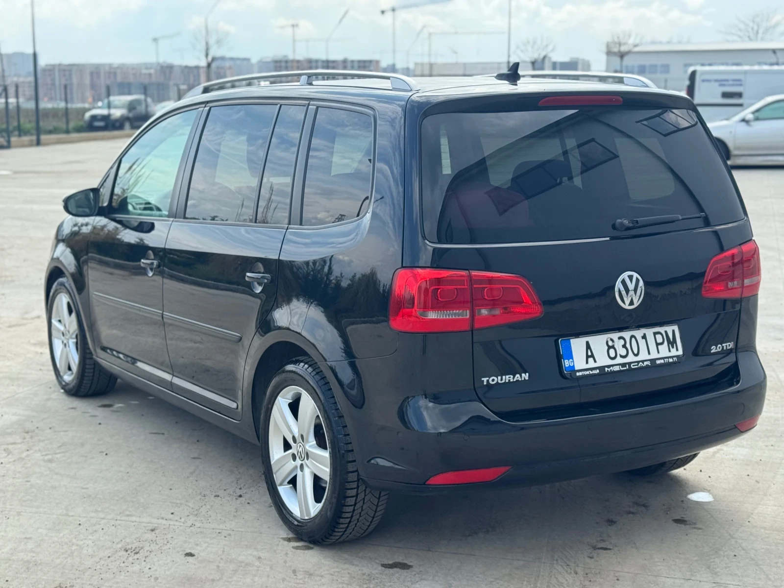 VW Touran 2.0TDI AUTOMATIC , снимка 5 - Автомобили и джипове - 54045400