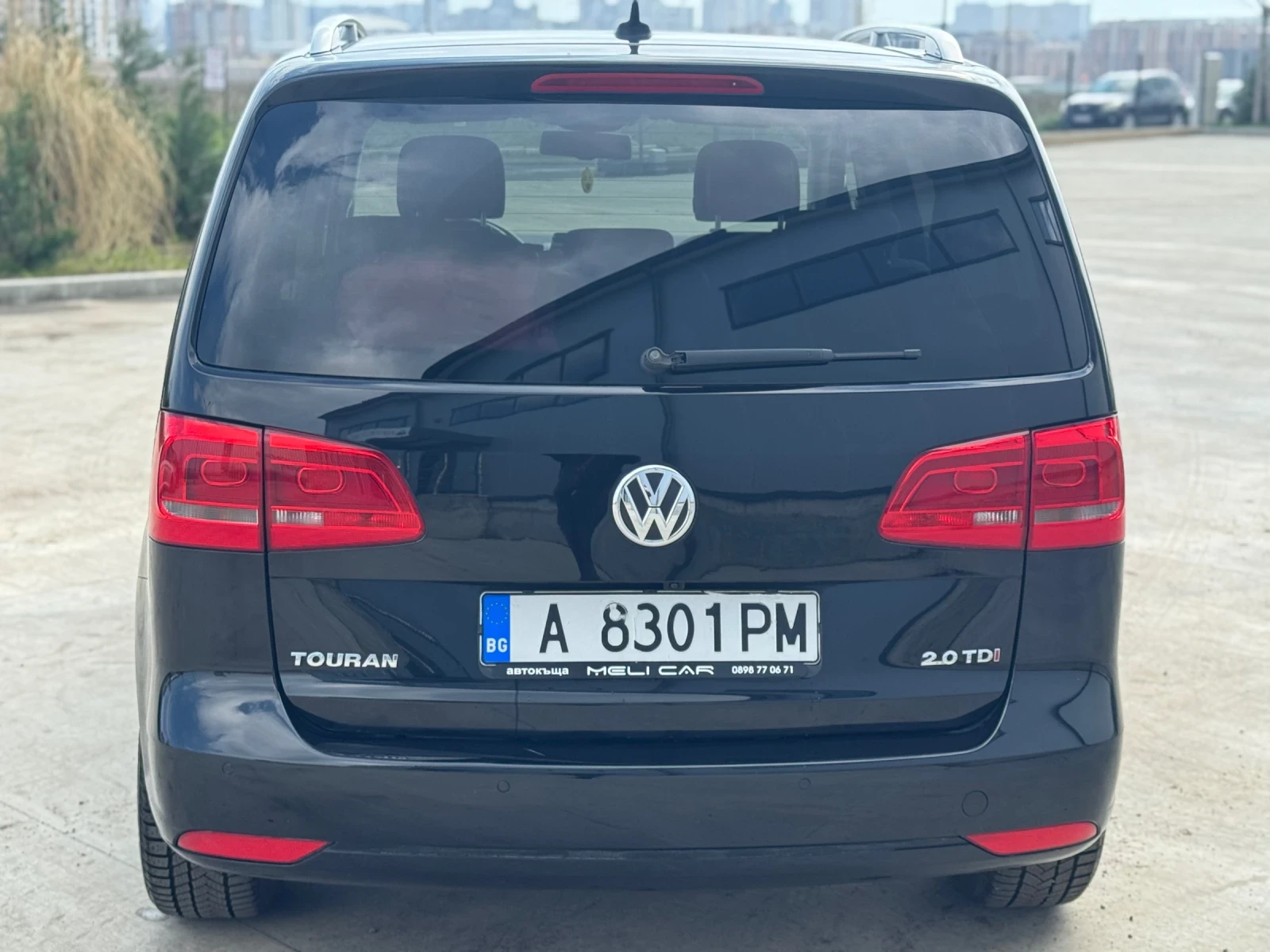 VW Touran 2.0TDI AUTOMATIC , снимка 6 - Автомобили и джипове - 54045400