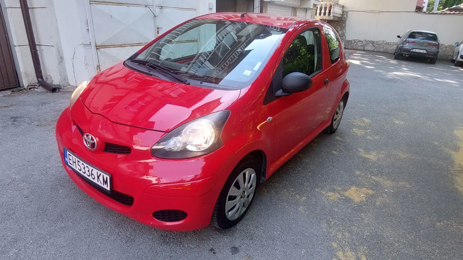 Toyota Aygo, снимка 2 - Автомобили и джипове - 54094980