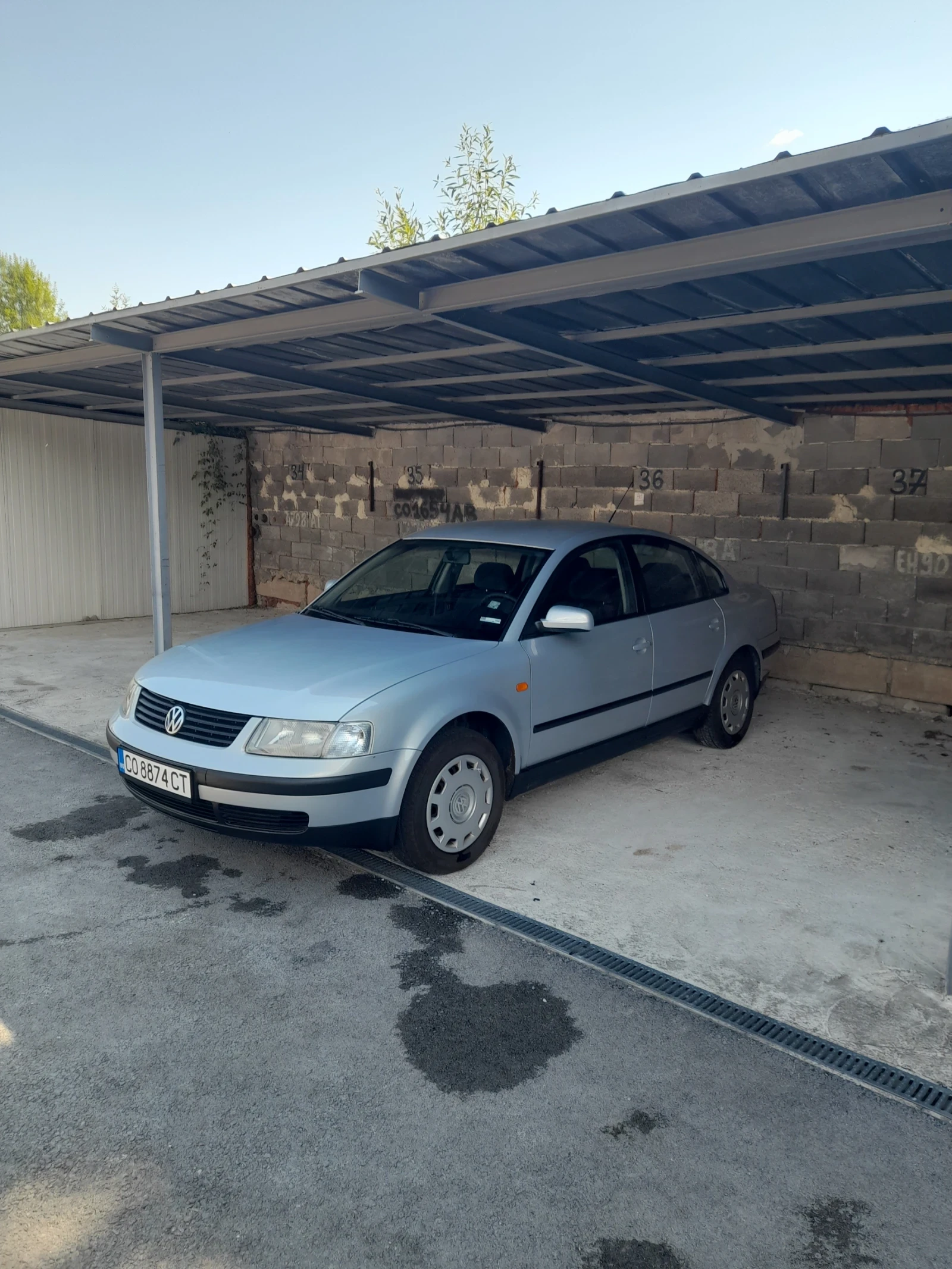 VW Passat, снимка 2 - Автомобили и джипове - 54168317