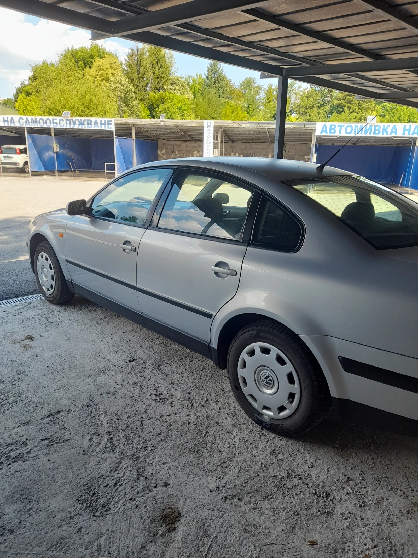 VW Passat, снимка 5 - Автомобили и джипове - 54168317