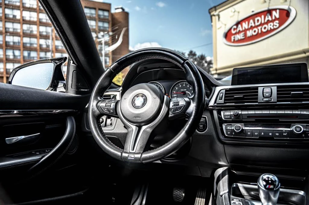 BMW M4 * КАРБОН* HARMAN* KARDON* ШИБИДАХ* KEYLESS* , снимка 7 - Автомобили и джипове - 54206254