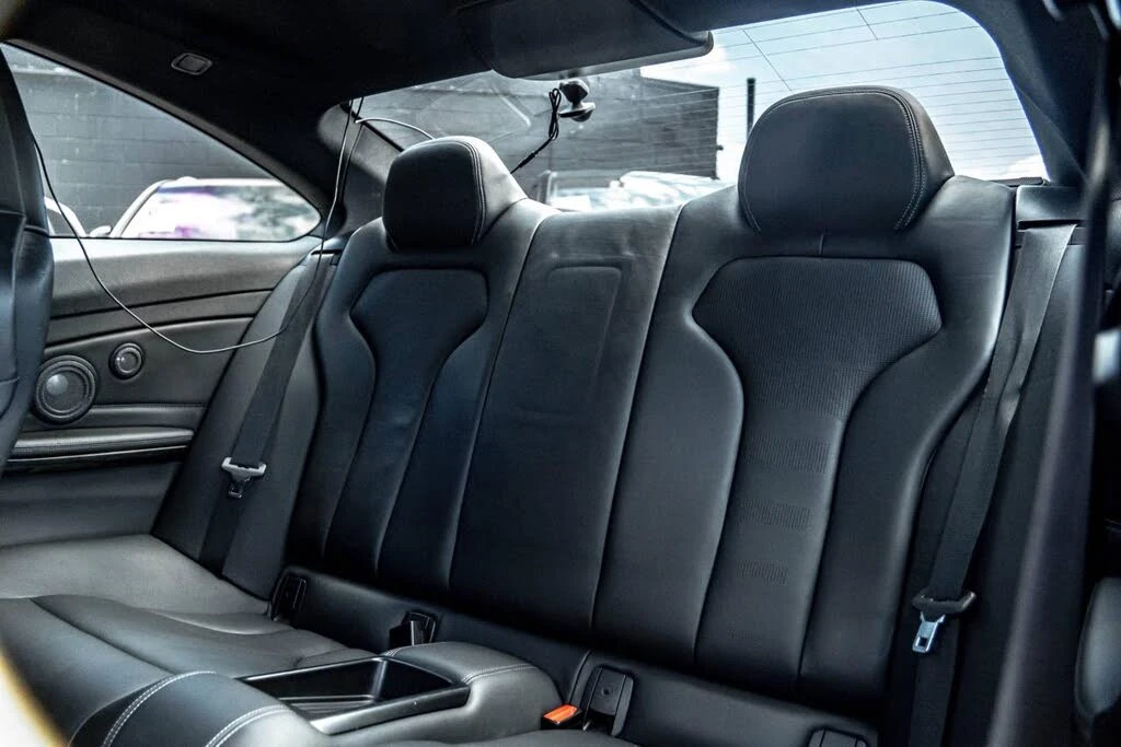 BMW M4 * КАРБОН* HARMAN* KARDON* ШИБИДАХ* KEYLESS* , снимка 9 - Автомобили и джипове - 54206254