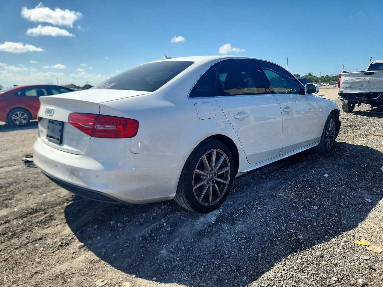Audi A4 2.0l Premium Plus S-Line, снимка 3 - Автомобили и джипове - 54430331
