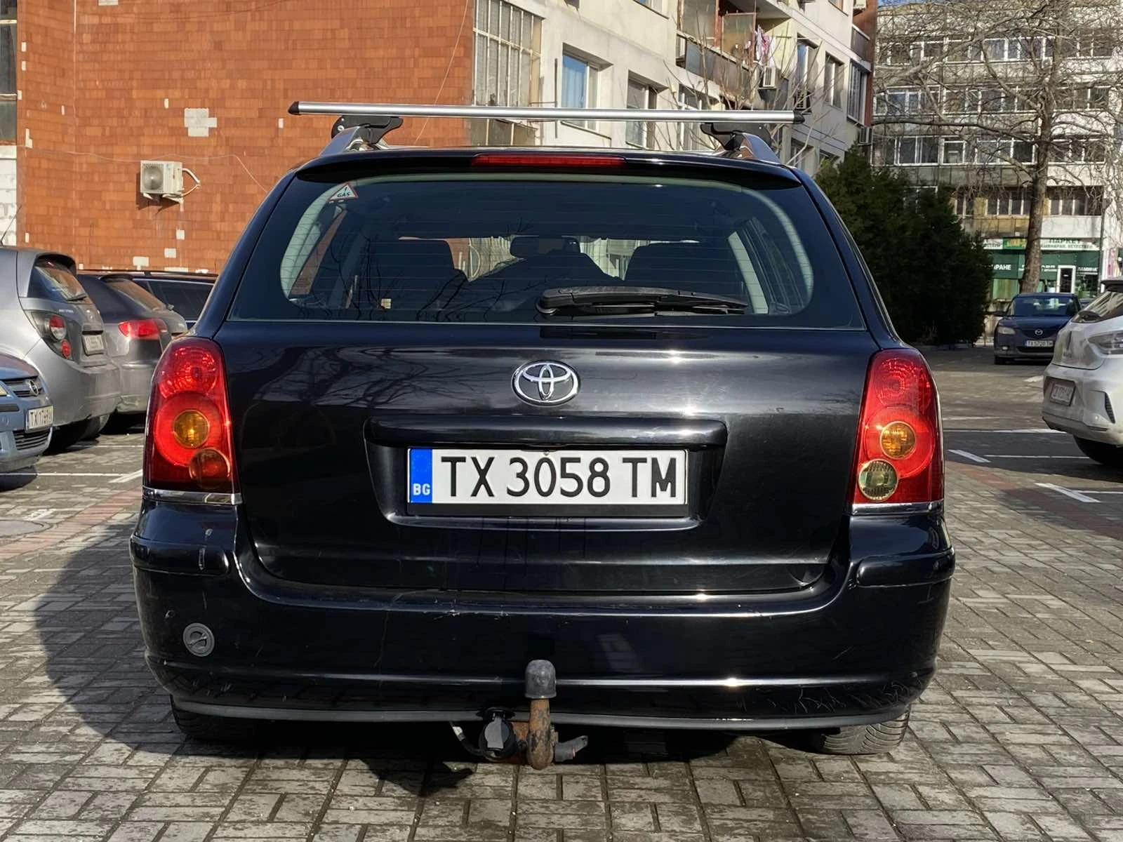 Toyota Avensis Тойота авенсис бензин -газ, снимка 2 - Автомобили и джипове - 54659855