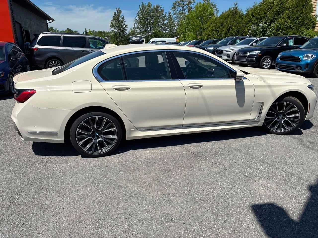 BMW 750 * ДИСТРОНИК* 360КАМЕРА* ПАНОРАМА* ОБДУХВАНЕ* , снимка 3 - Автомобили и джипове - 54849922