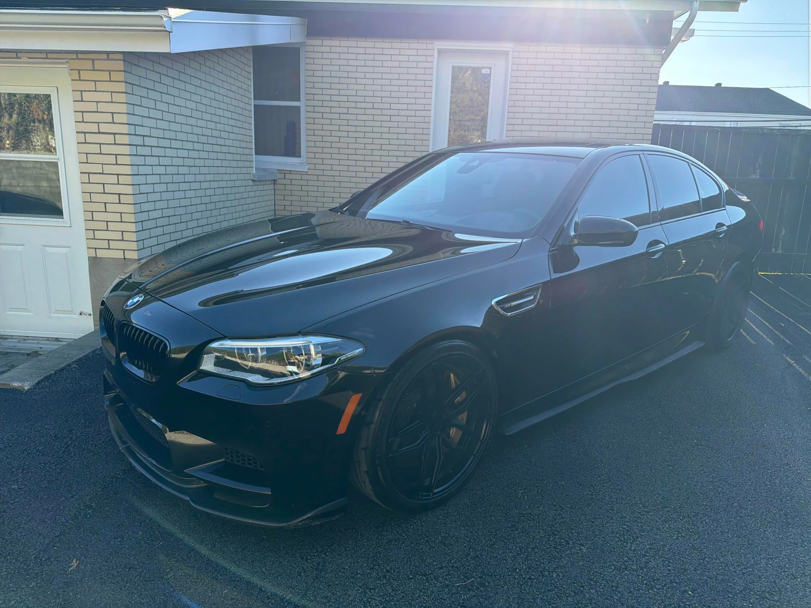 BMW M5 * БЕЗ ЗАБЕЛЕЖКИ* МАСАЖИ* ОБДУХВАНЕ* ВАКУМ* HEAD UP