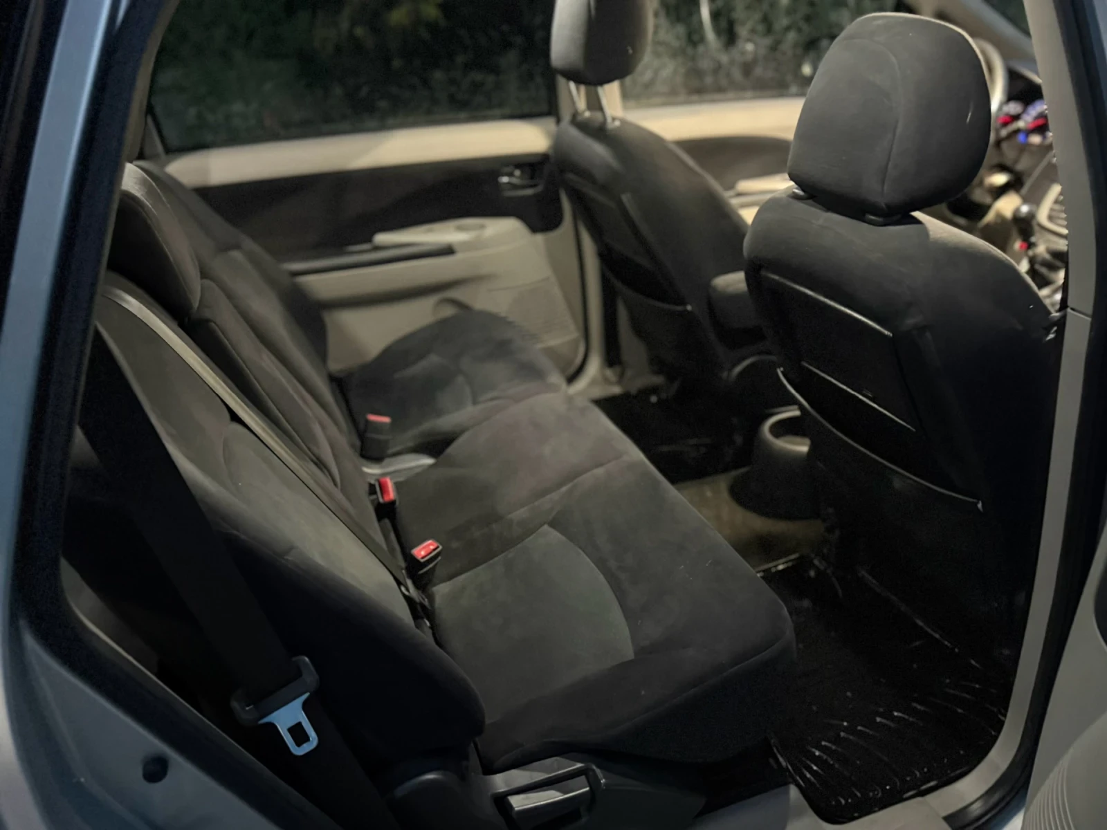 Mitsubishi Grandis 2.0 DID | Mobile.bg � ����������� 9