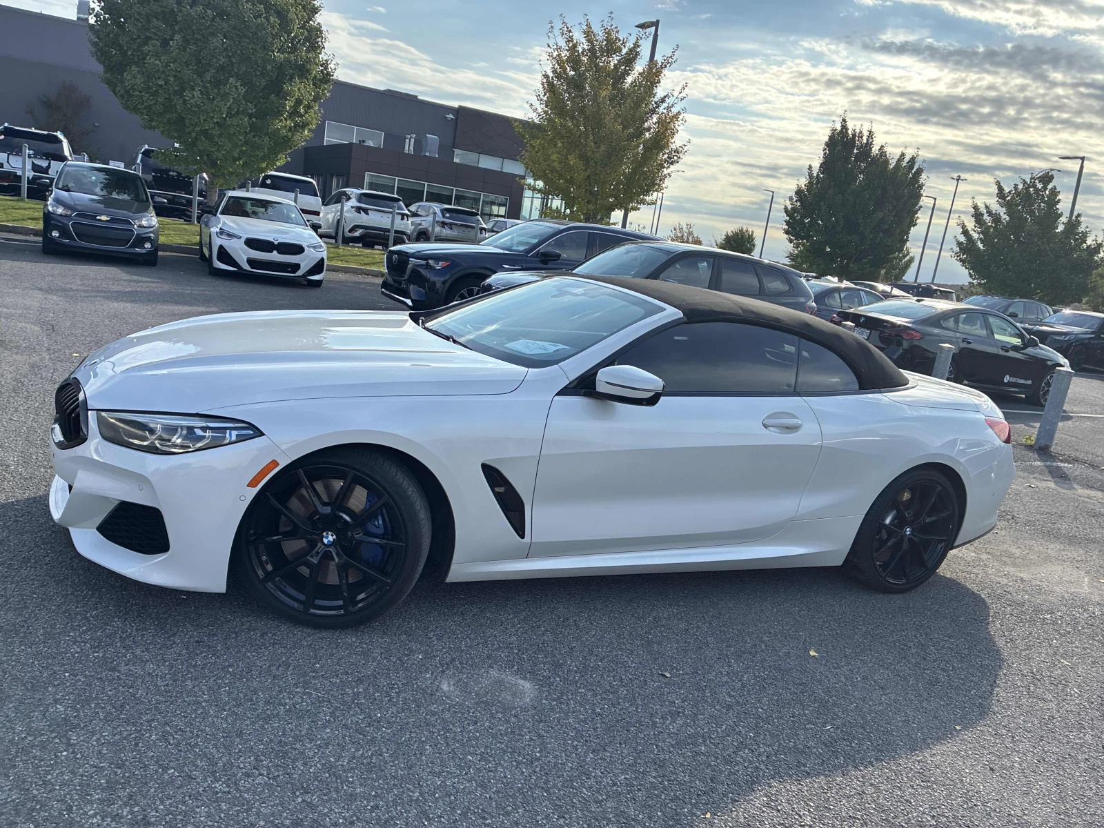 BMW 850 i xDrive, CARFAX | Mobile.bg � ����������� 3