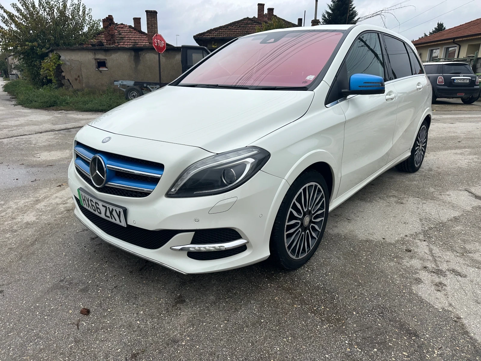 Mercedes-Benz B 250 Електрическа, снимка 2 - Автомобили и джипове - 56736064