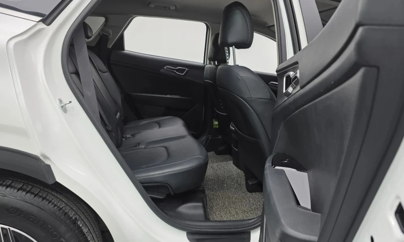 Kia Sportage Diesel 2.0 2Wd, снимка 11 - Автомобили и джипове - 51428984