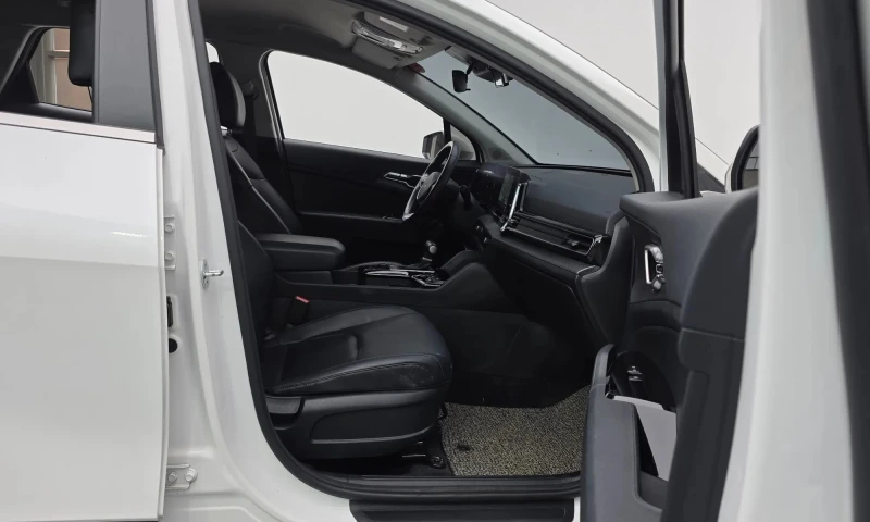 Kia Sportage Diesel 2.0 2Wd, снимка 10 - Автомобили и джипове - 51428984