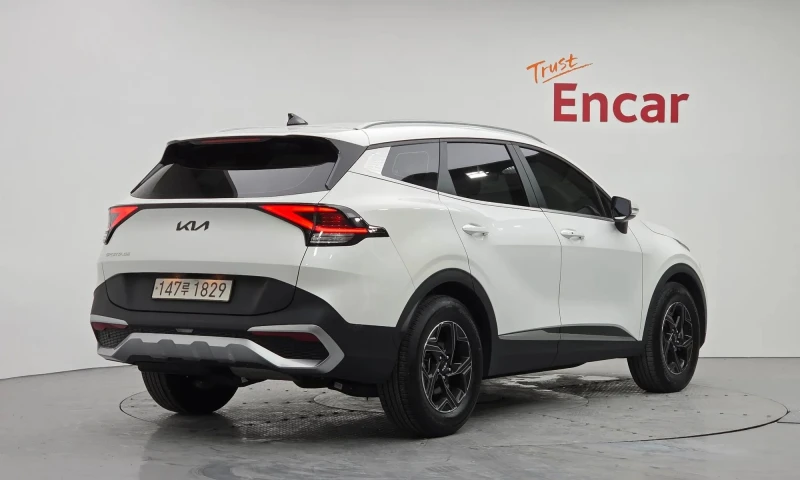 Kia Sportage Diesel 2.0 2Wd, снимка 2 - Автомобили и джипове - 51428984