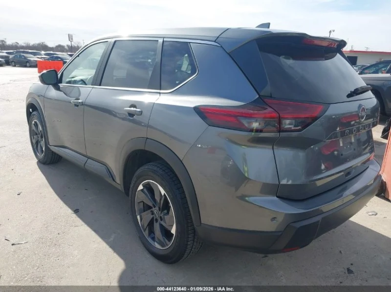 Nissan Rogue 1.5L I-3 DI, DOHC, VVT, TURBO, 201HP Front Wheel, снимка 8 - Автомобили и джипове - 53110696