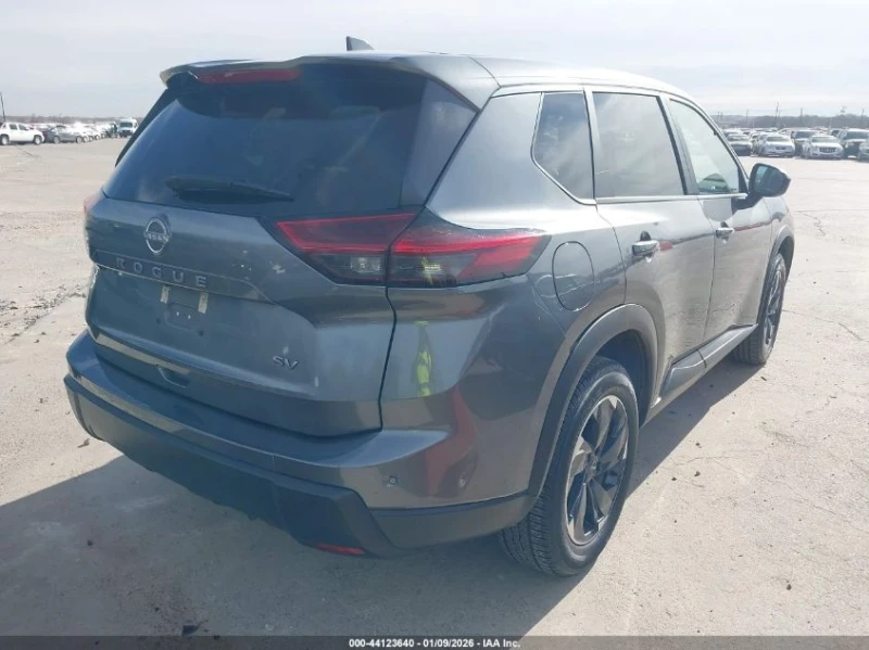 Nissan Rogue 1.5L I-3 DI, DOHC, VVT, TURBO, 201HP Front Wheel, снимка 9 - Автомобили и джипове - 53110696