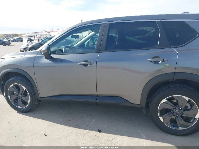 Nissan Rogue 1.5L I-3 DI, DOHC, VVT, TURBO, 201HP Front Wheel, снимка 6 - Автомобили и джипове - 53110696