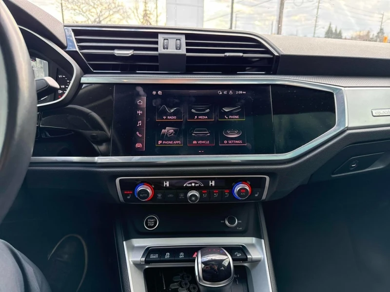 Audi Q3 * 45 TFSI quattro * CARFAX * БЕЗ ПЪРВОНАЧАЛНА ВНОС, снимка 9 - Автомобили и джипове - 53203783