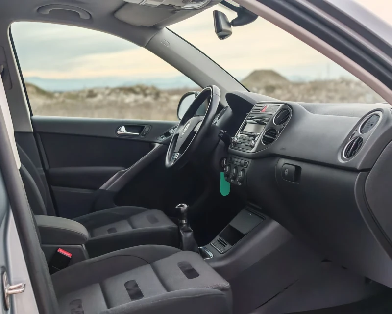 VW Tiguan 1.4 150 К.С. БЕНЗИН!174 000 КМ! , снимка 10 - Автомобили и джипове - 53262870