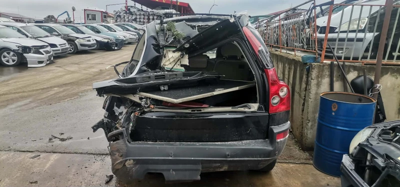 Volvo Xc90 2.4, снимка 4 - Автомобили и джипове - 53449438