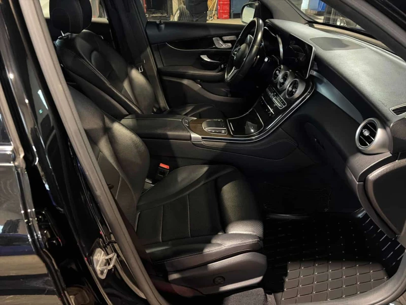 Mercedes-Benz GLC 300 * CARFAX * BURMESTER* ПОДГРЕВИ , снимка 12 - Автомобили и джипове - 53528217
