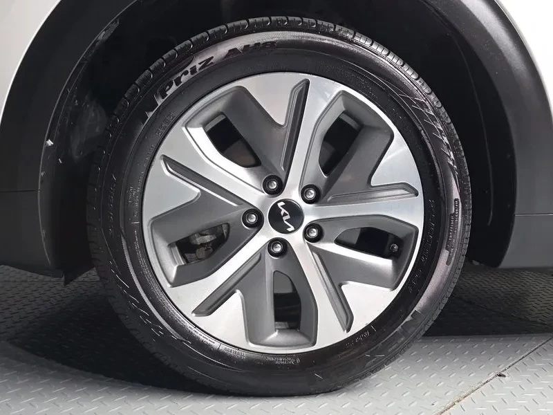 Kia Niro ���� 30% ����� | Mobile.bg � ����������� 5