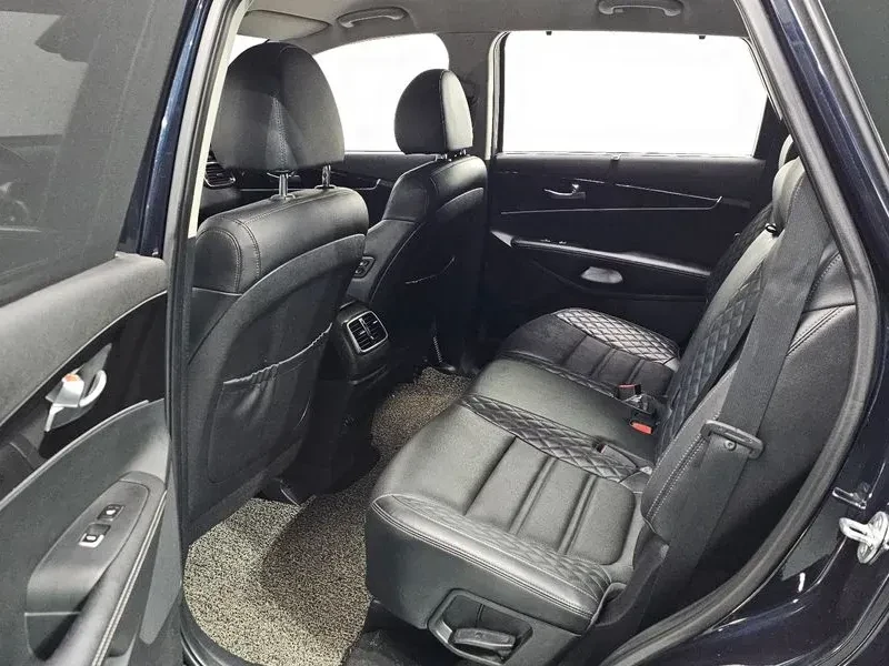 Kia Sorento 2.2 Master, снимка 9 - Автомобили и джипове - 56503948