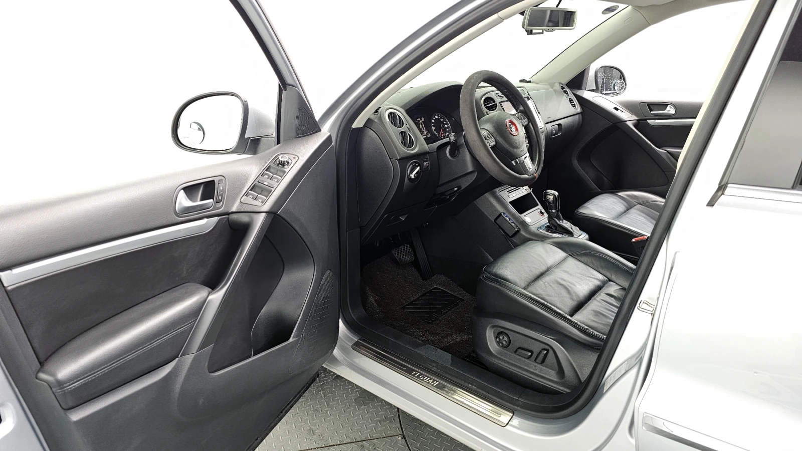 VW Tiguan 2.0TDI COMFORT | Mobile.bg   9