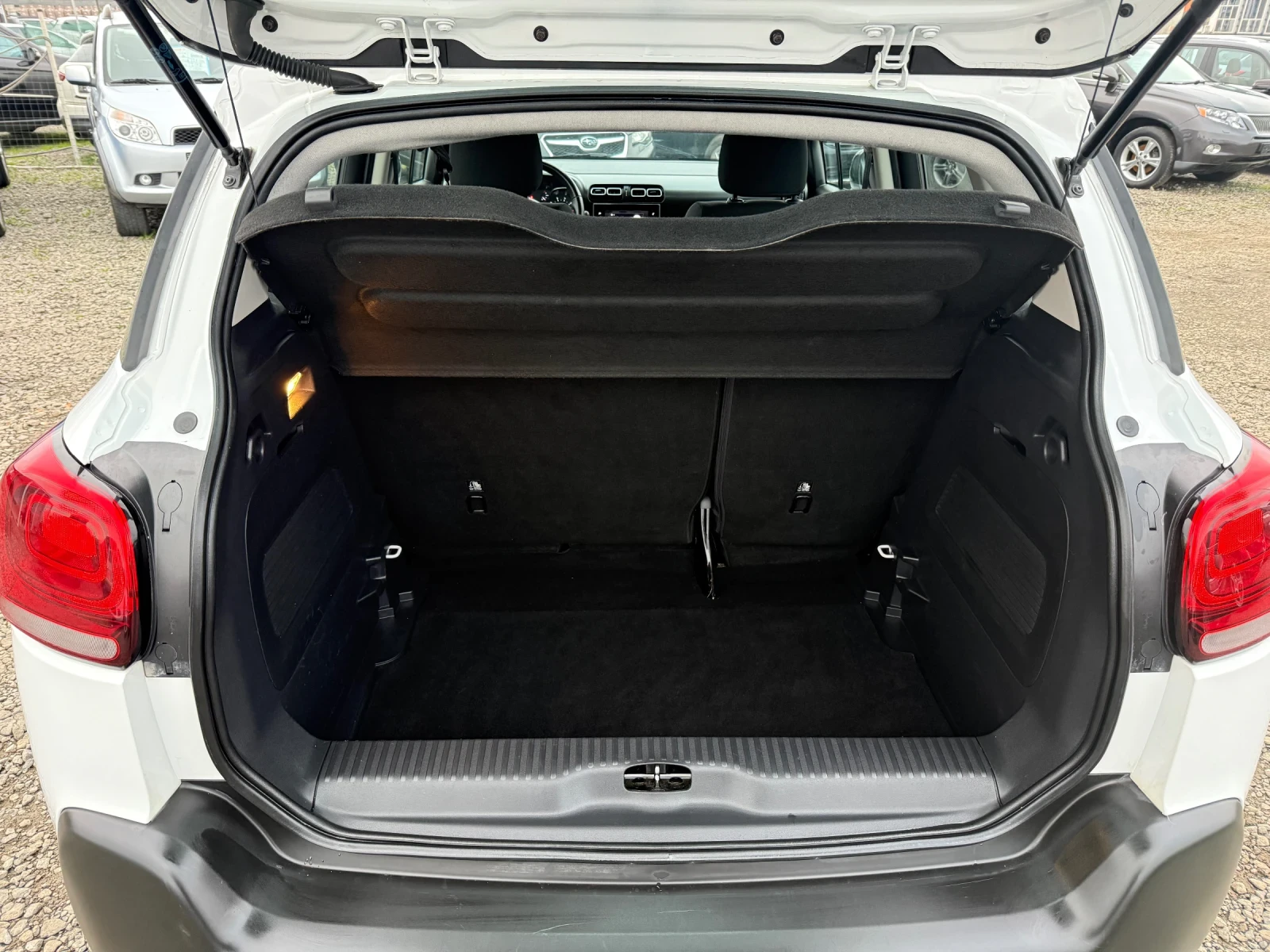 Citroen C3 Aircross 1.5 AVTOMATIC EAT6 EURO6, снимка 9 - Автомобили и джипове - 53523553