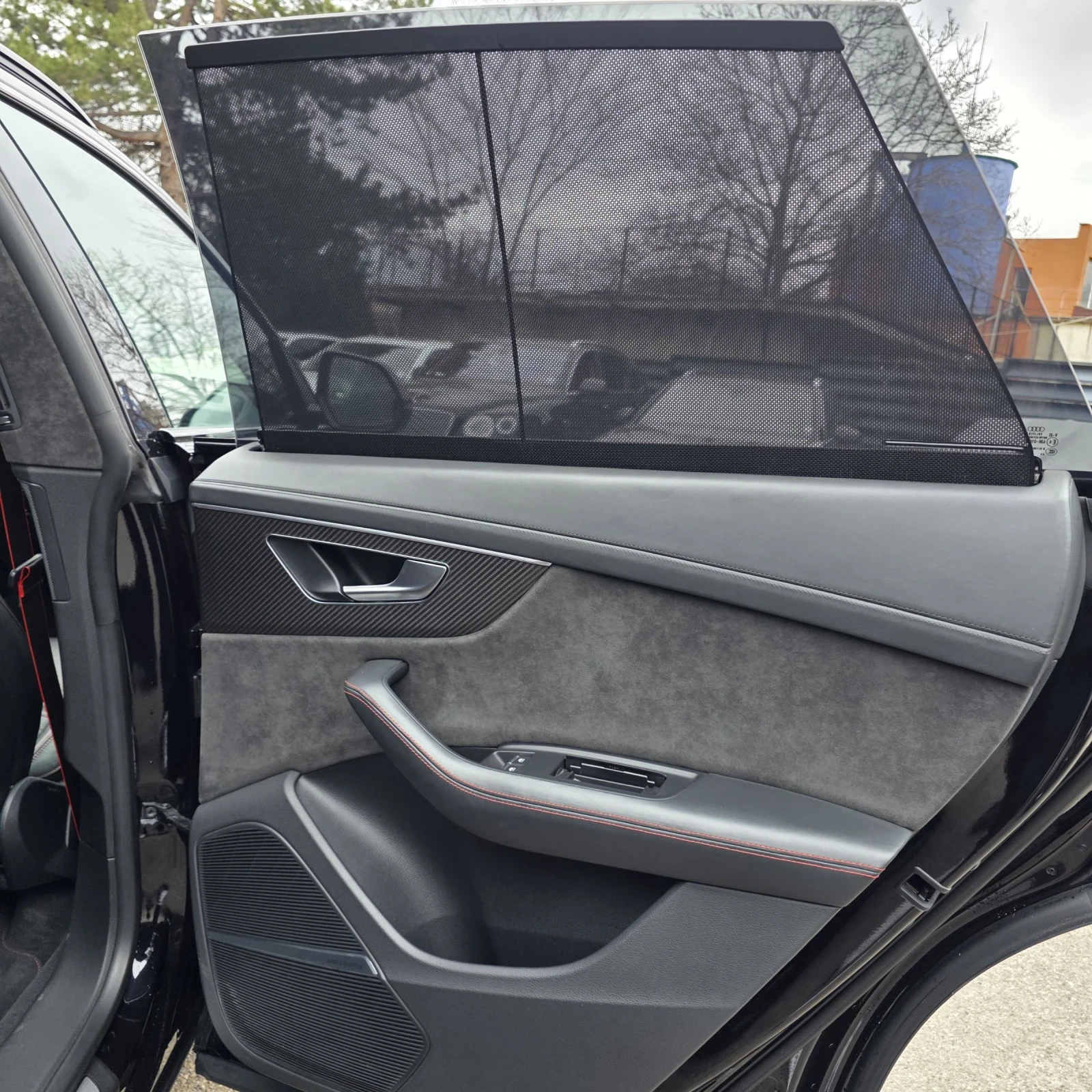 Audi RSQ8 Ceramic/Carbon/SoftClose/Готов лизинг, снимка 8 - Автомобили и джипове - 53715459